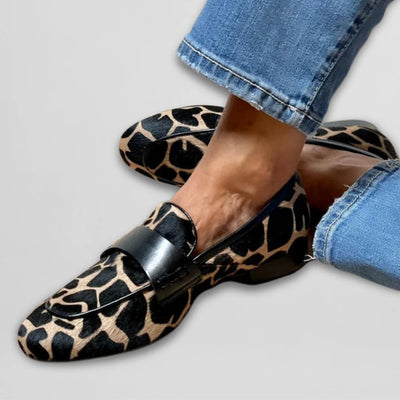 Priszilla | Loafers med girafprint