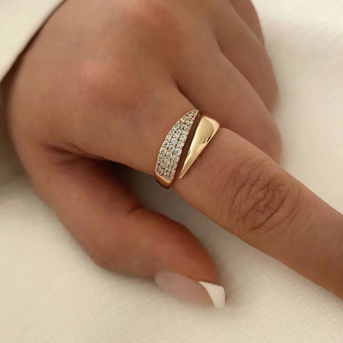 Elegance Haven Ring | Sammen mod brystkræft [1 + 1 GRATIS]