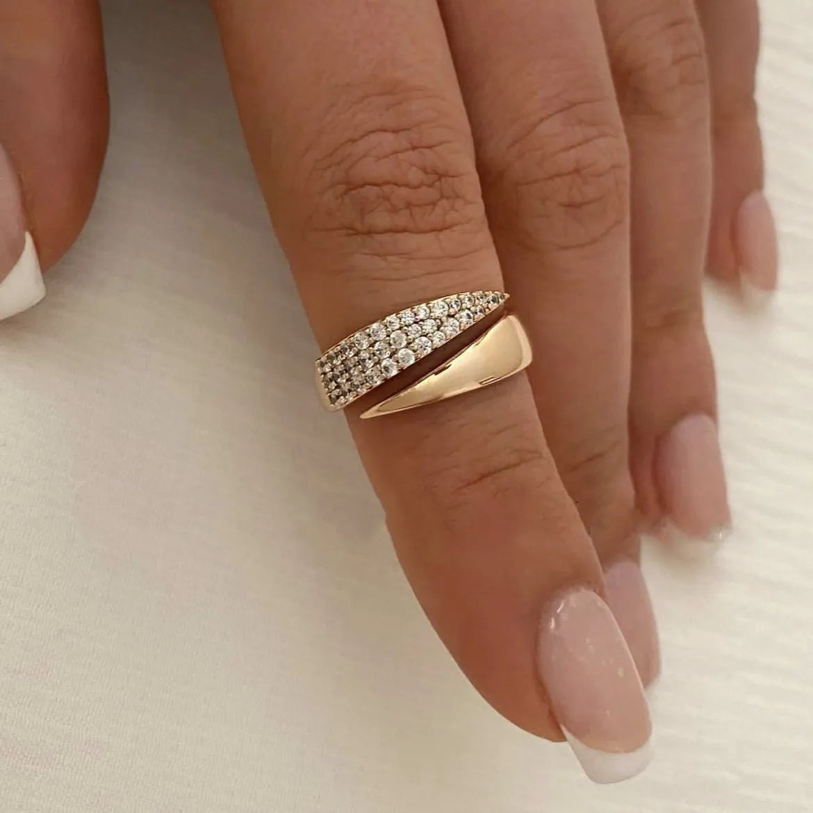 Elegance Haven Ring | Sammen mod brystkræft [1 + 1 GRATIS]