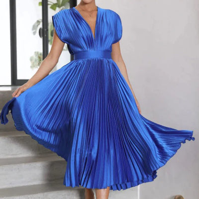 Rhea – Flowy Printed Dress