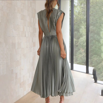 Rhea – Flowy Printed Dress